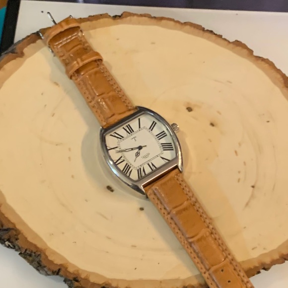 Meet your Posher, Robin - Picture 1 of 1